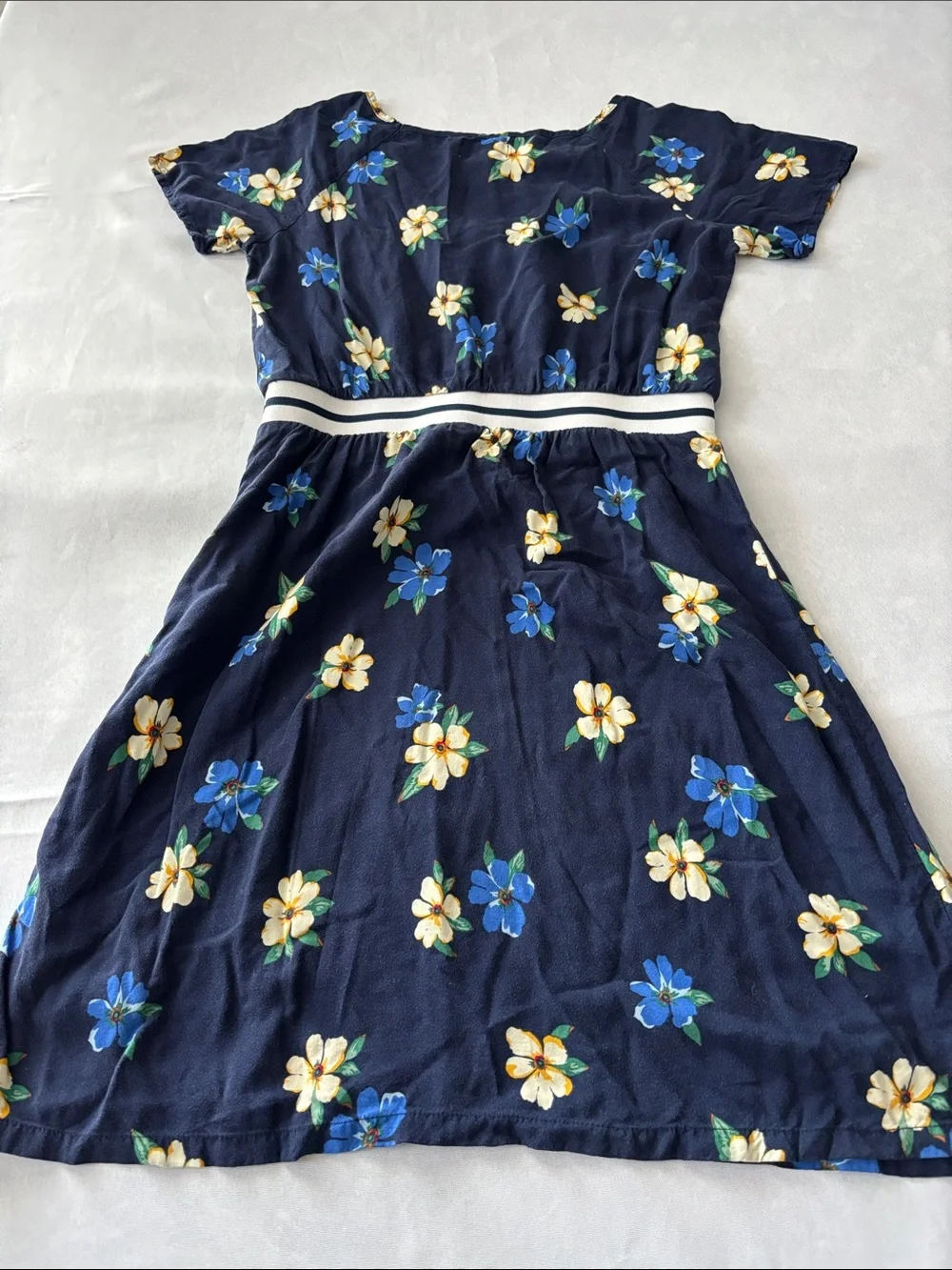 Old Navy Navy Floral Dress with Blue and Cream Flowers kids size L (10/12)